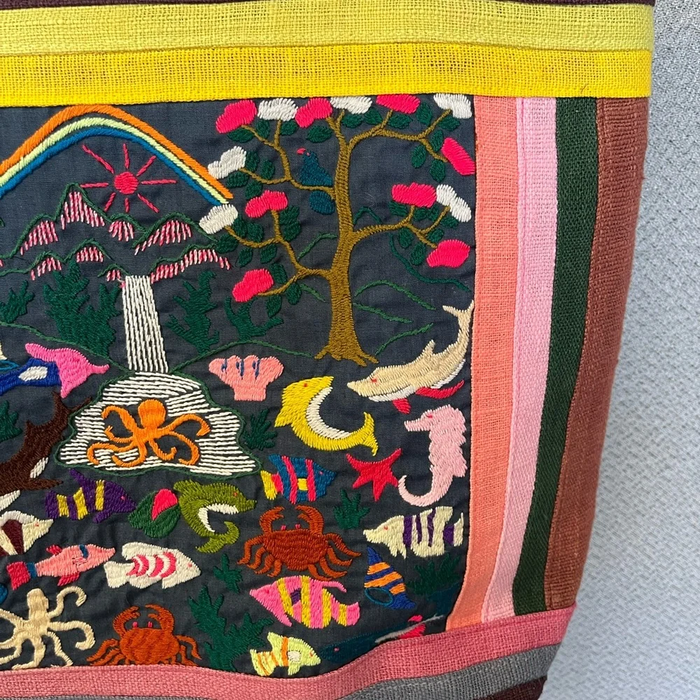 Hand made colorful and durable tote funky animal/ spiritual vibe - Picture 3 of 13